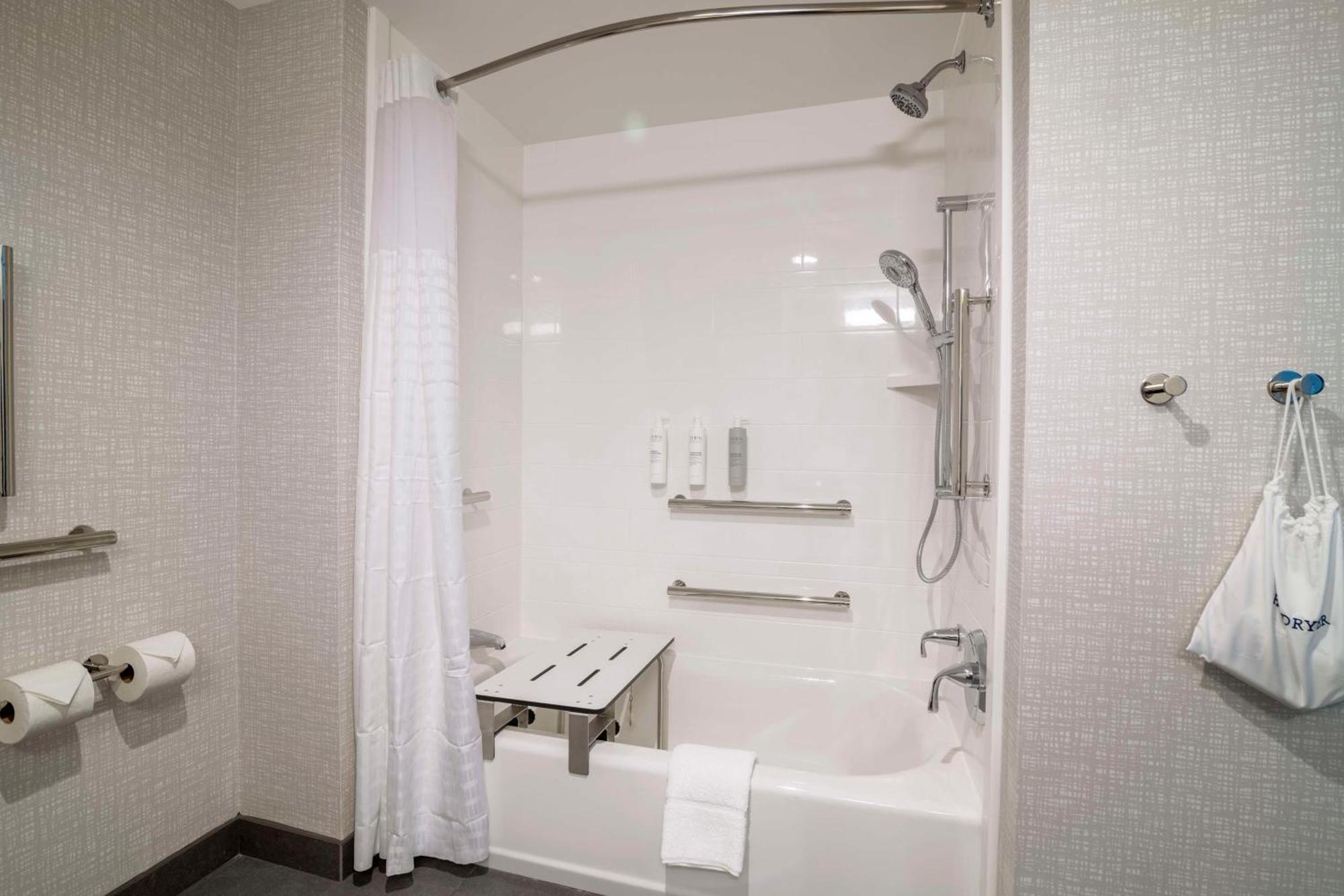 Hampton Inn Lincoln White Mountains Экстерьер фото