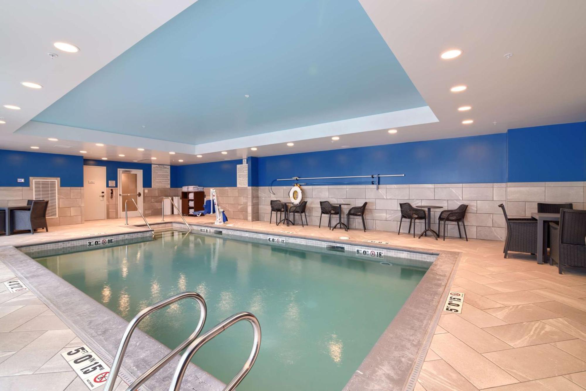 Hampton Inn Lincoln White Mountains Экстерьер фото